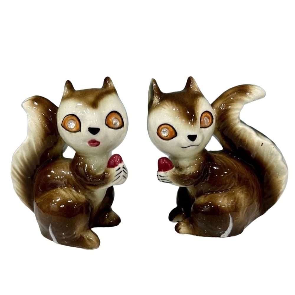 Salt & Pepper Shakers Squirrel Animal Set Ceramic Kitchen Container Vintage